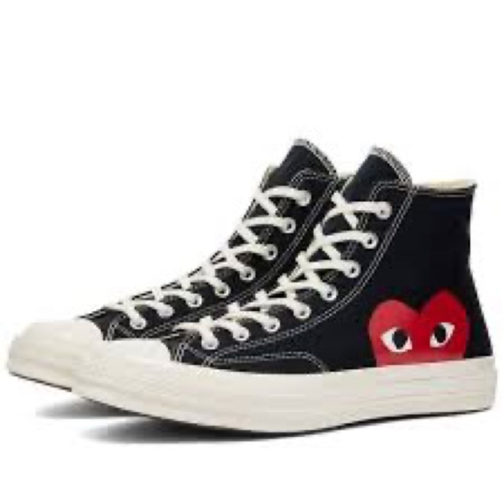 Comme des Garçons PLAY x Converse All Stars
